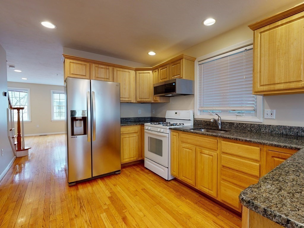 47 Alder Street, Unit 22 Waltham, MA 02453 - Photo 3 of 27