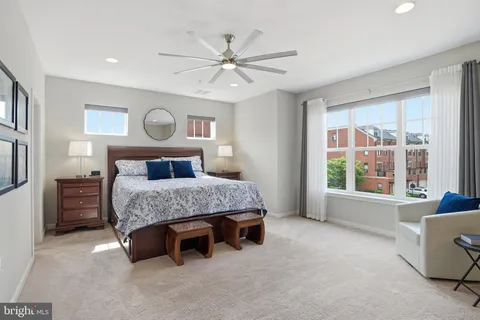 $929,900 | 232 Bluemont Branch Terrace Southeast, Leesburg, VA 20175
