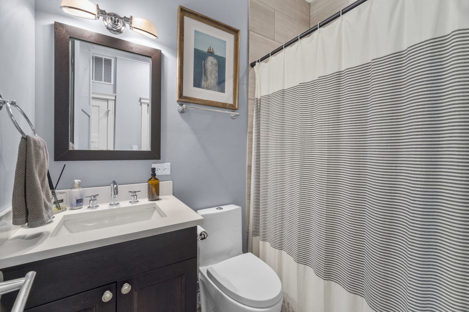 3322 North Kenmore Avenue, Unit 2 Chicago, IL 60657 - Photo 19 of 22