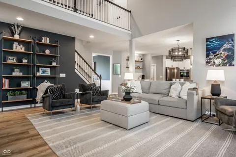 $870,000 | 2500 Fawn Bluff Court, Zionsville, IN 46077