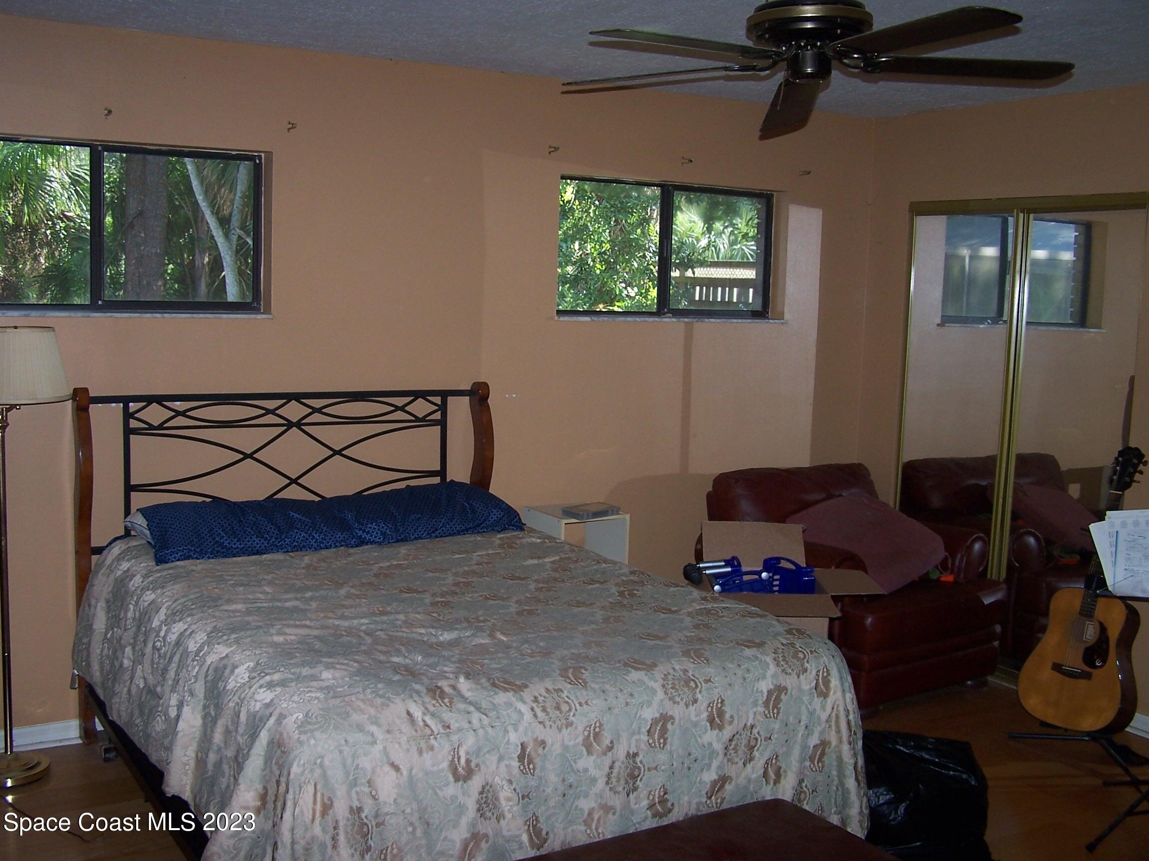 5467 Bridge Road Cocoa, FL 32927 - Photo 4 of 21 100_3281