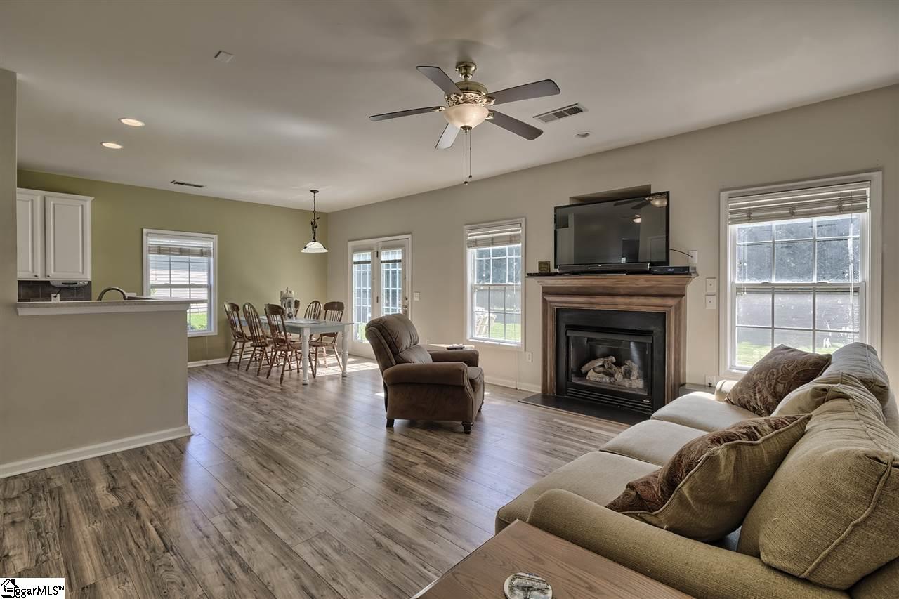 18 Farmbrook Way Simpsonville, SC 29681 - Photo 13 of 35 Gallery Image 13