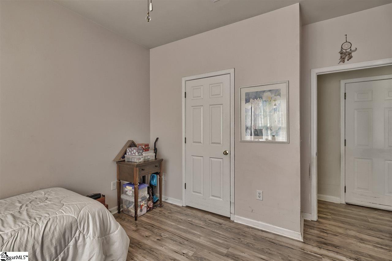 18 Farmbrook Way Simpsonville, SC 29681 - Photo 17 of 35 Gallery Image 17