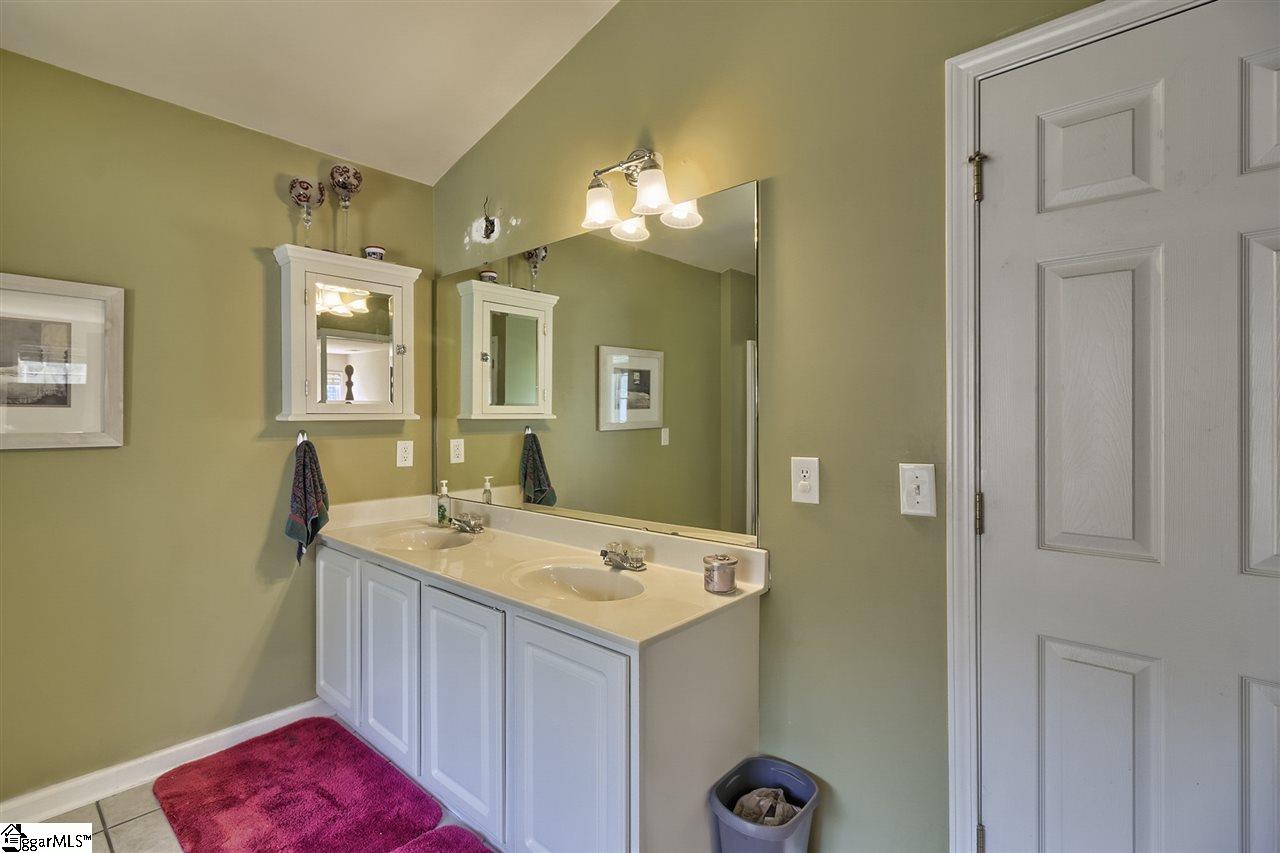 18 Farmbrook Way Simpsonville, SC 29681 - Photo 23 of 35 Gallery Image 23