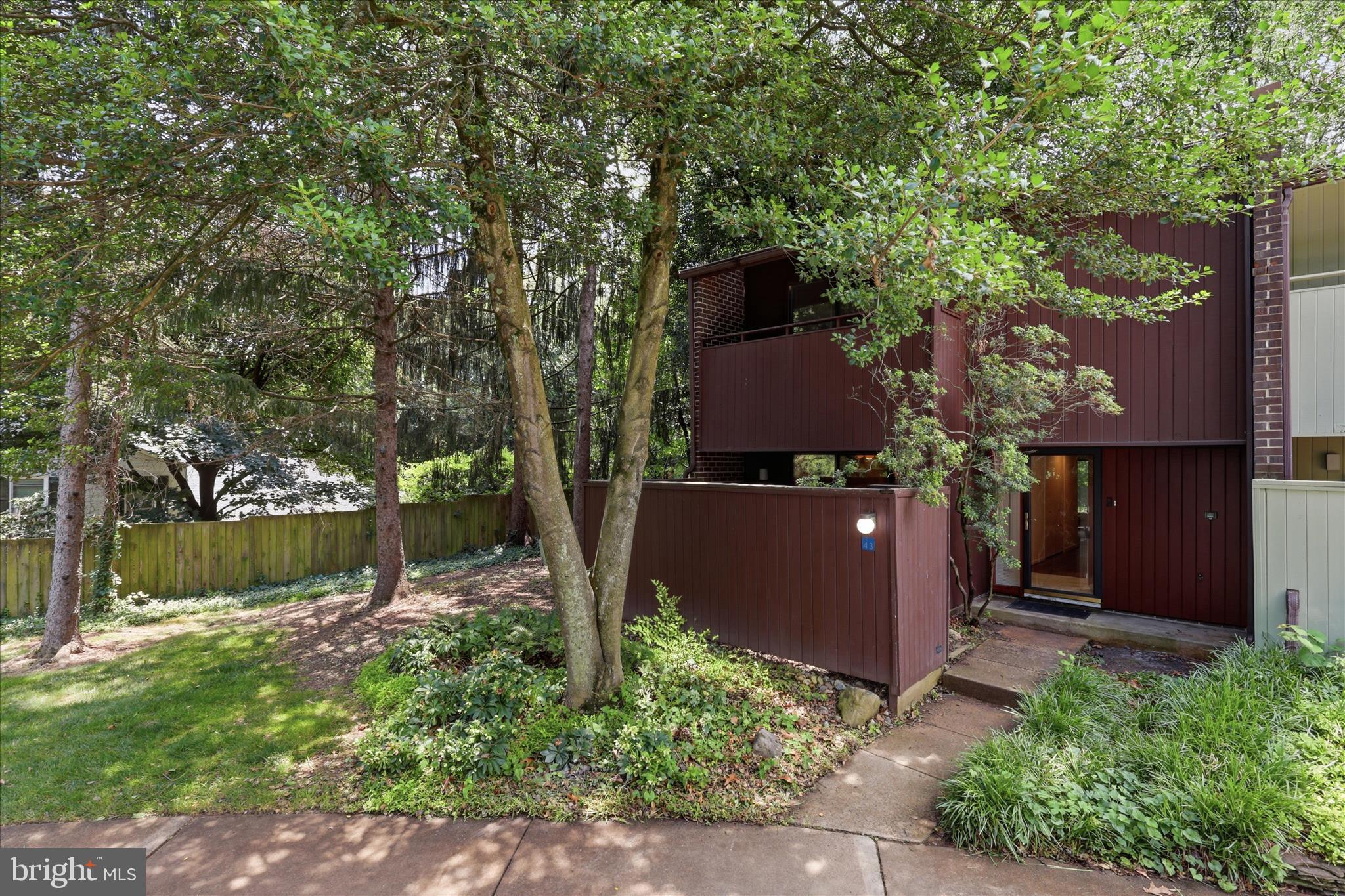 2043 Wethersfield Court Reston, VA 20191 - Photo 39 of 41