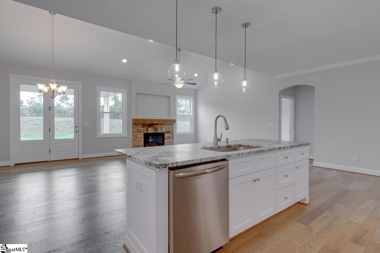 312 Mayfly Way Simpsonville, SC 29680 - Photo 14 of 31 Gallery Image 14
