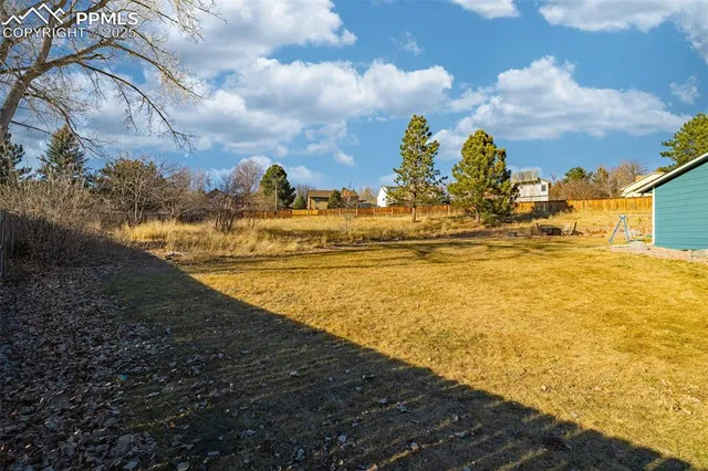 a view of a water fountain and an ocean view