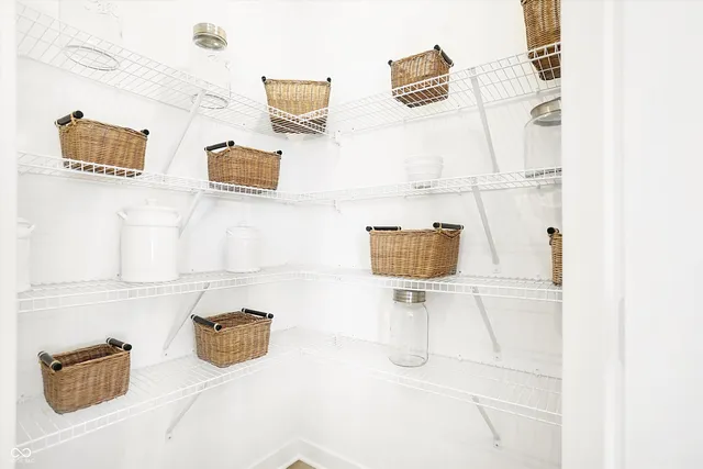 $369,995 | 8403 Grand Appaloosa Way, Indianapolis, IN 46235