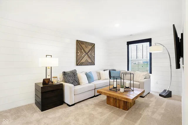 $369,995 | 8403 Grand Appaloosa Way, Indianapolis, IN 46235