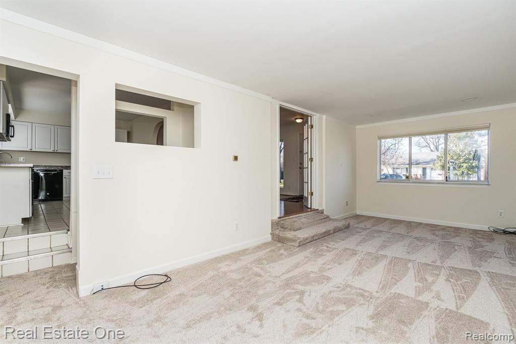 1216 Sycamore Drive Rochester, MI 48307 - Photo 14 of 31