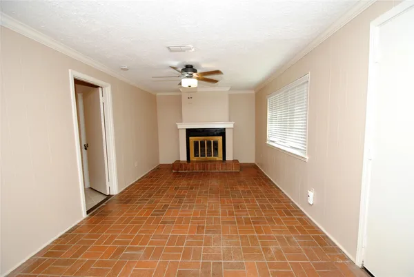 $2,400 | 10034 Cedardale Drive, Houston, TX 77055