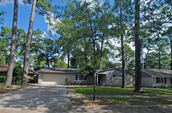 $2,400 | 10034 Cedardale Drive, Houston, TX 77055