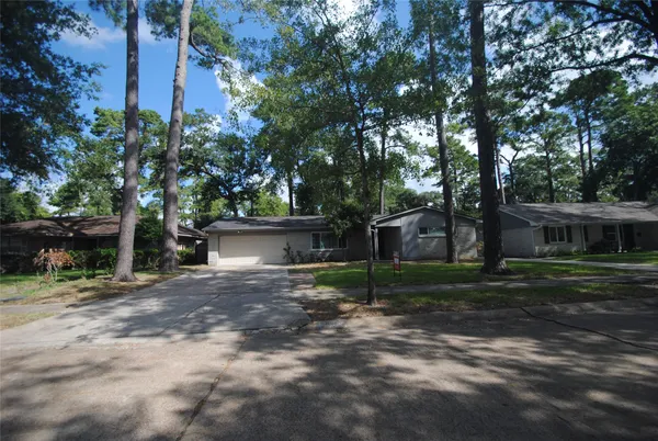 $2,400 | 10034 Cedardale Drive, Houston, TX 77055