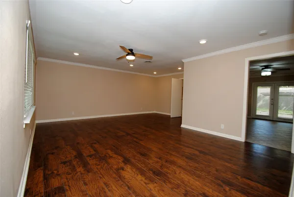 $2,400 | 10034 Cedardale Drive, Houston, TX 77055