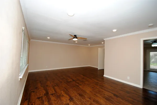 $2,400 | 10034 Cedardale Drive, Houston, TX 77055