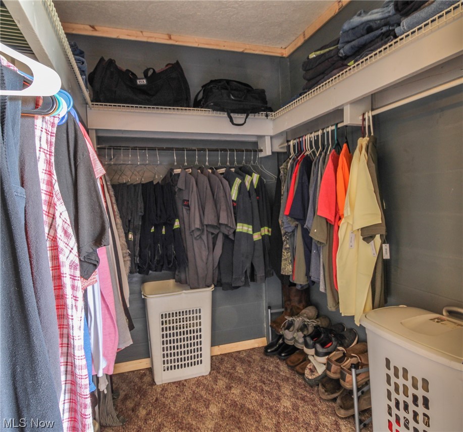 953 Windy Ridge Road Vincent, OH 45784 - Photo 15 of 30 Primary Closet