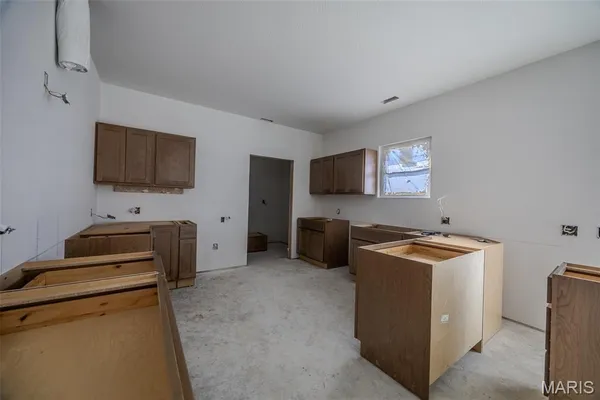 $280,000 | 2051 Kay Avenue, Lebanon, MO 65536