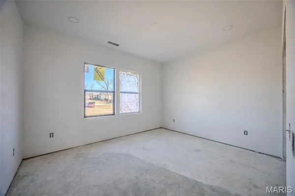 $280,000 | 2051 Kay Avenue, Lebanon, MO 65536