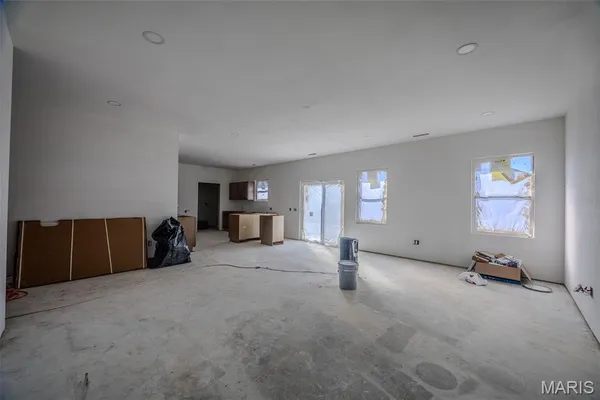 $280,000 | 2051 Kay Avenue, Lebanon, MO 65536