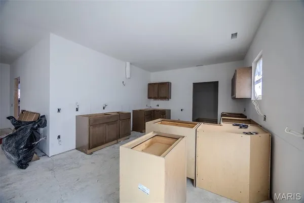 $280,000 | 2051 Kay Avenue, Lebanon, MO 65536