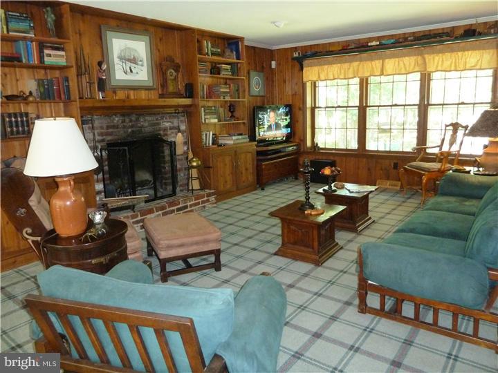 346 Atsion Road Shamong, NJ 08088 - Photo 6 of 18 Family Room