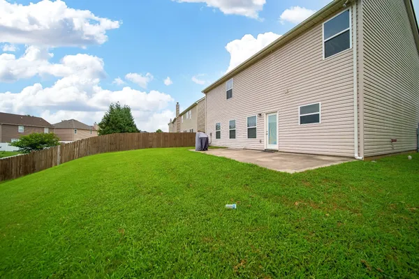 $2,295 | 612 Pemberton Drive, Lebanon, TN 37087