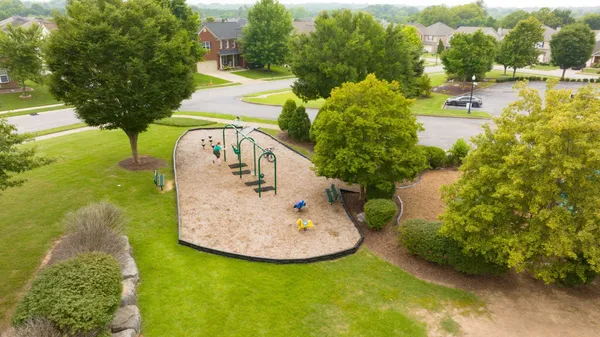 $2,295 | 612 Pemberton Drive, Lebanon, TN 37087