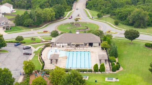 $2,295 | 612 Pemberton Drive, Lebanon, TN 37087