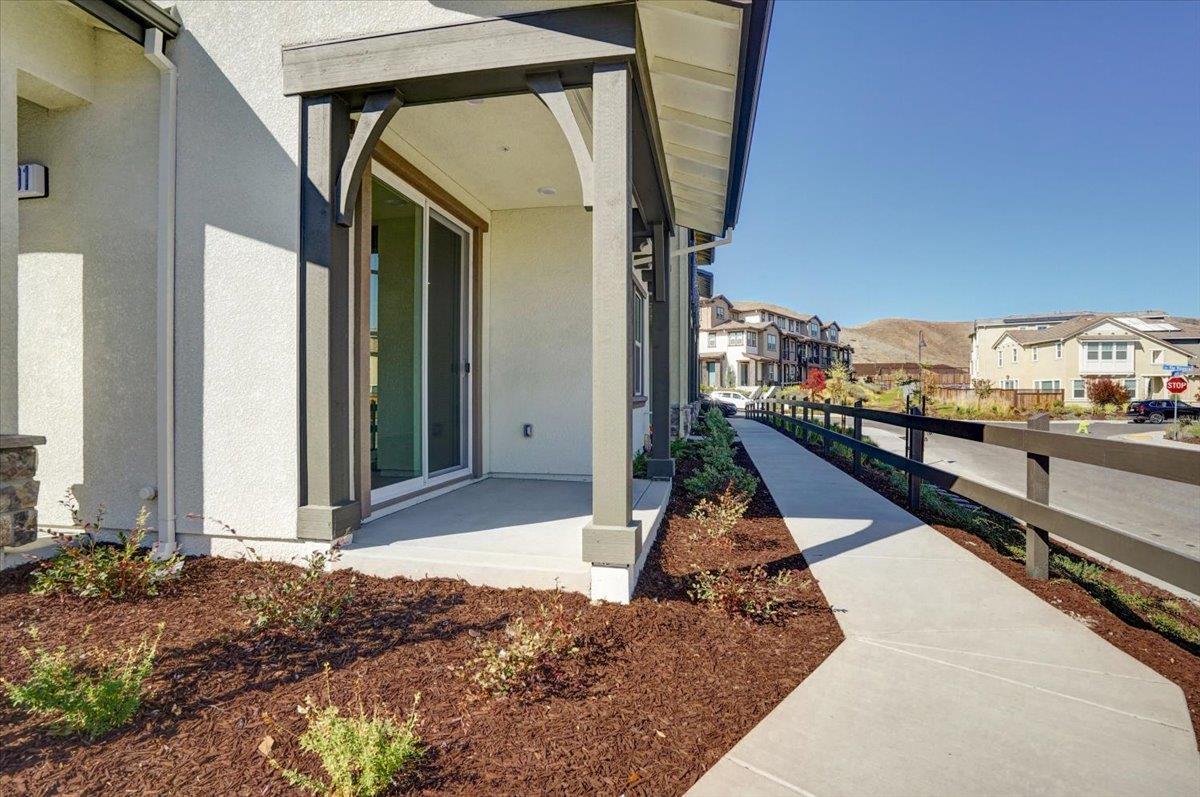 12101 Almeria Way San Ramon, CA 94583 - Photo 5 of 44
