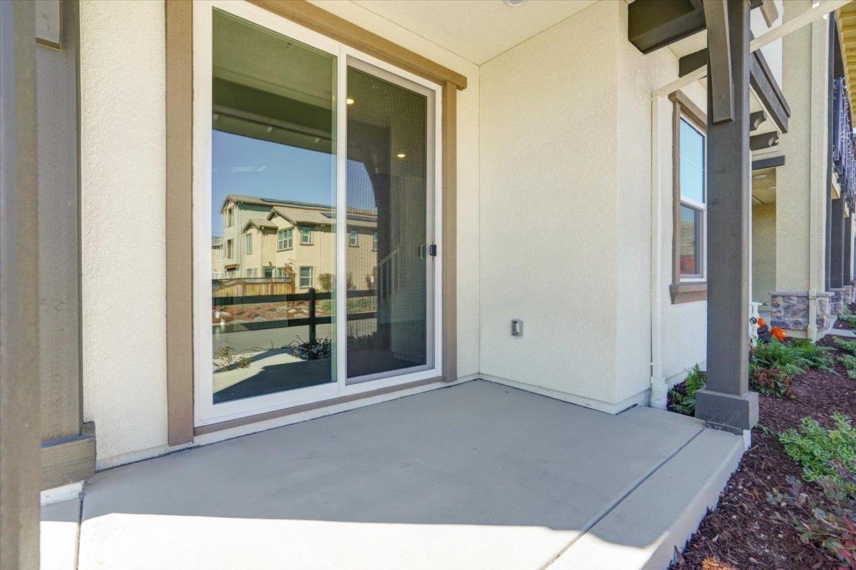12101 Almeria Way San Ramon, CA 94583 - Photo 6 of 44 a view of front door
