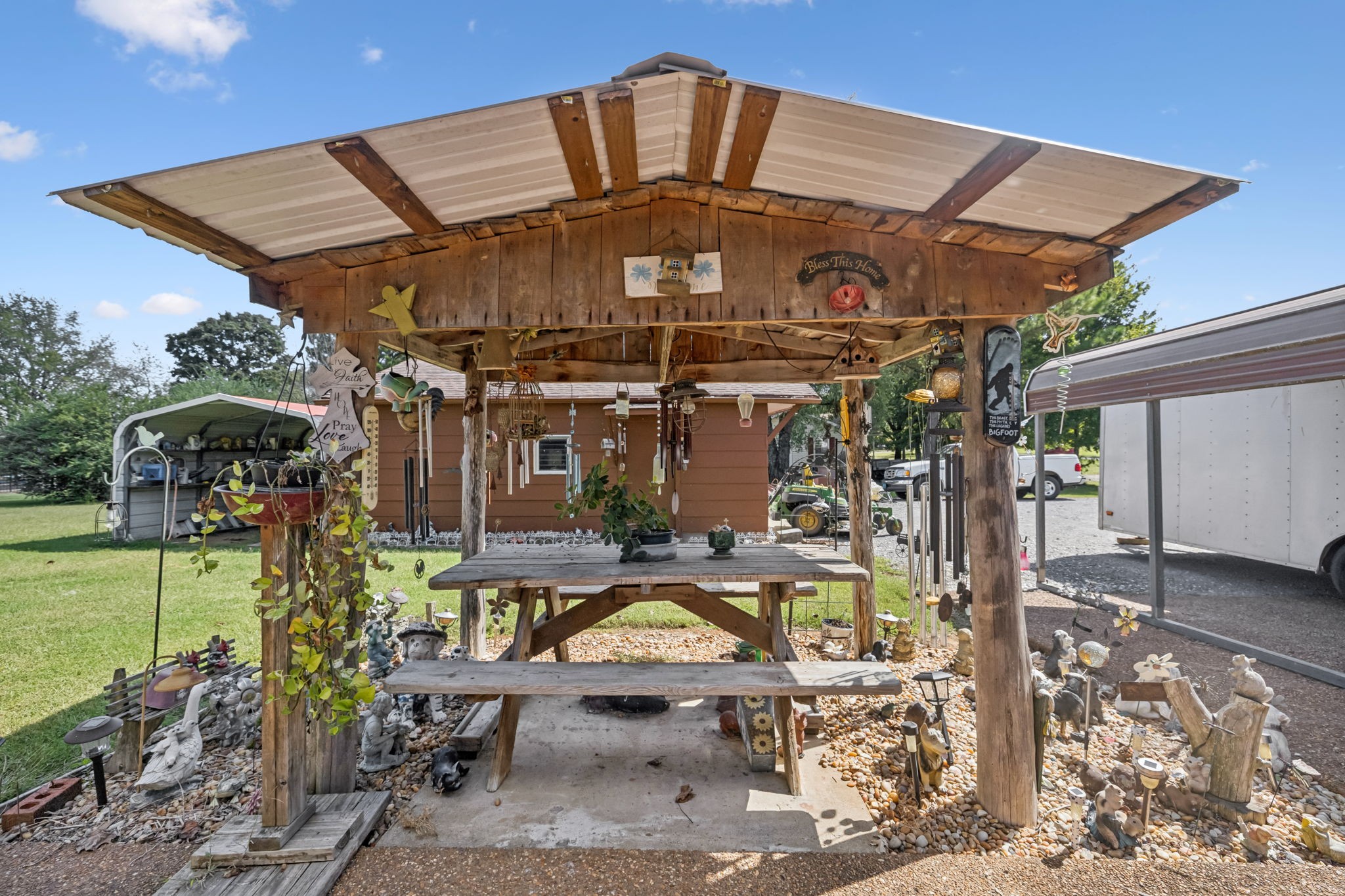5165 Almaville Road Smyrna, TN 37167 - Photo 11 of 37 a view of a cafe with sitting area