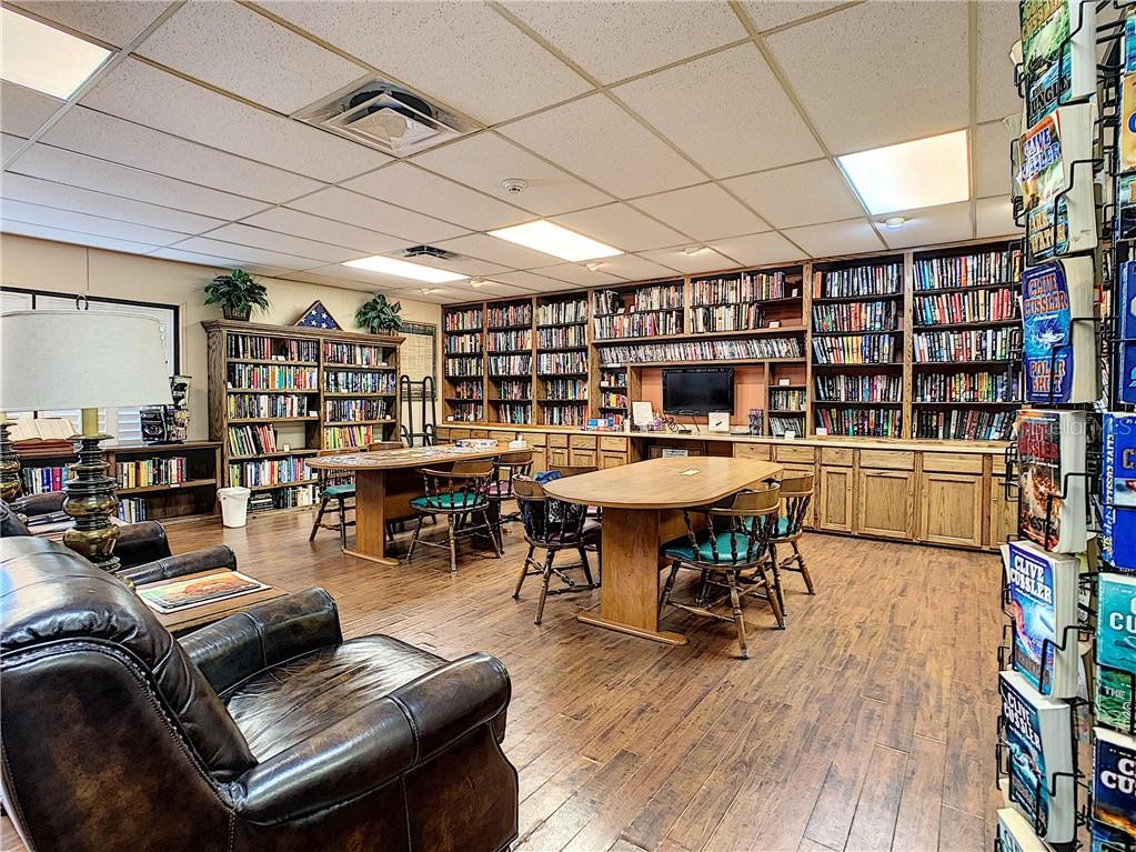 10715 Tonapa Loop Port Richey, FL 34668 - Photo 31 of 39 Gallery Image 31