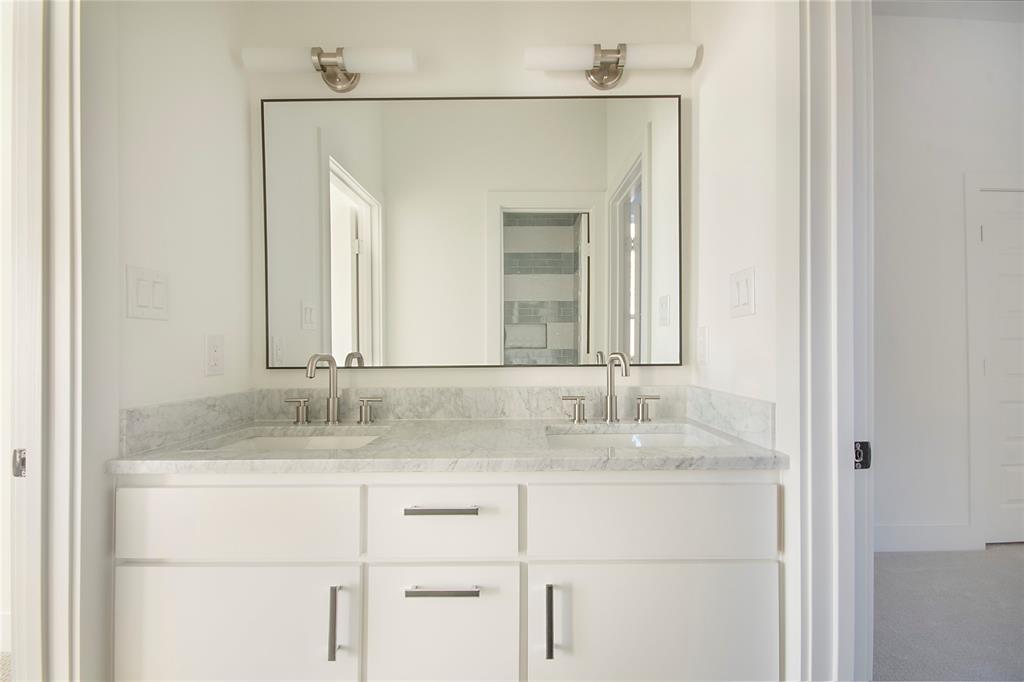 3902 Furey Street Dallas, TX 75212 - Photo 21 of 34 Bathroom with double vanity