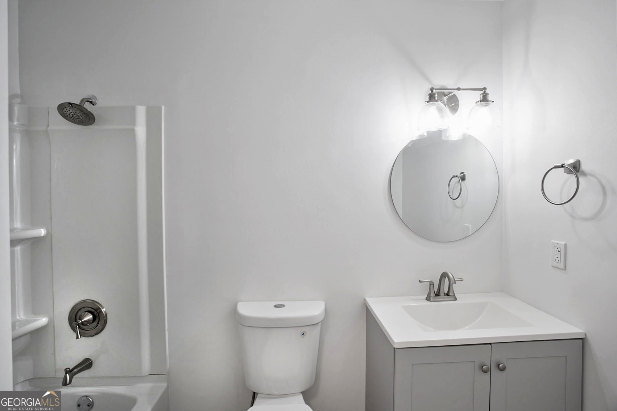 3 Cottonhill Road Eufaula, AL 36027 - Photo 12 of 16 a bathroom with a toilet a sink and mirror