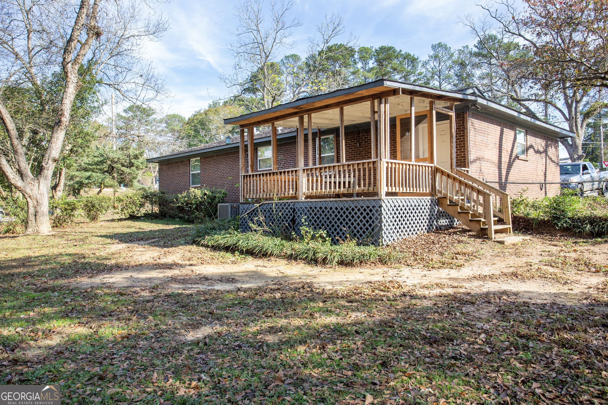 3 Cottonhill Road Eufaula, AL 36027 - Photo 5 of 16 a view of a house with a yard
