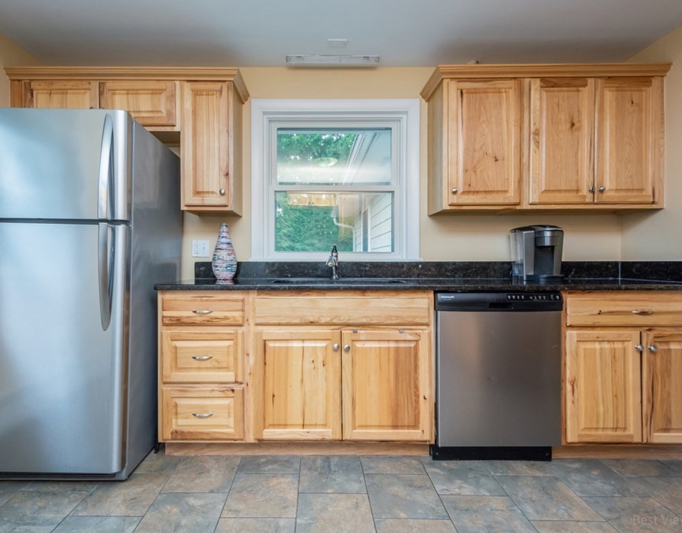 267 Concord Road Bedford, MA 01730 - Photo 11 of 31