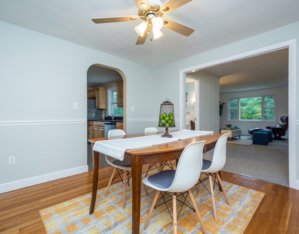 267 Concord Road Bedford, MA 01730 - Photo 8 of 31