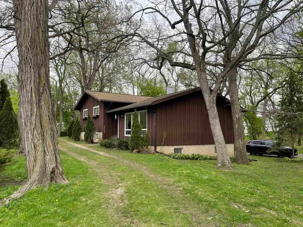 $399,000 | 7001 Old Sauk Road, Middleton, WI 53562