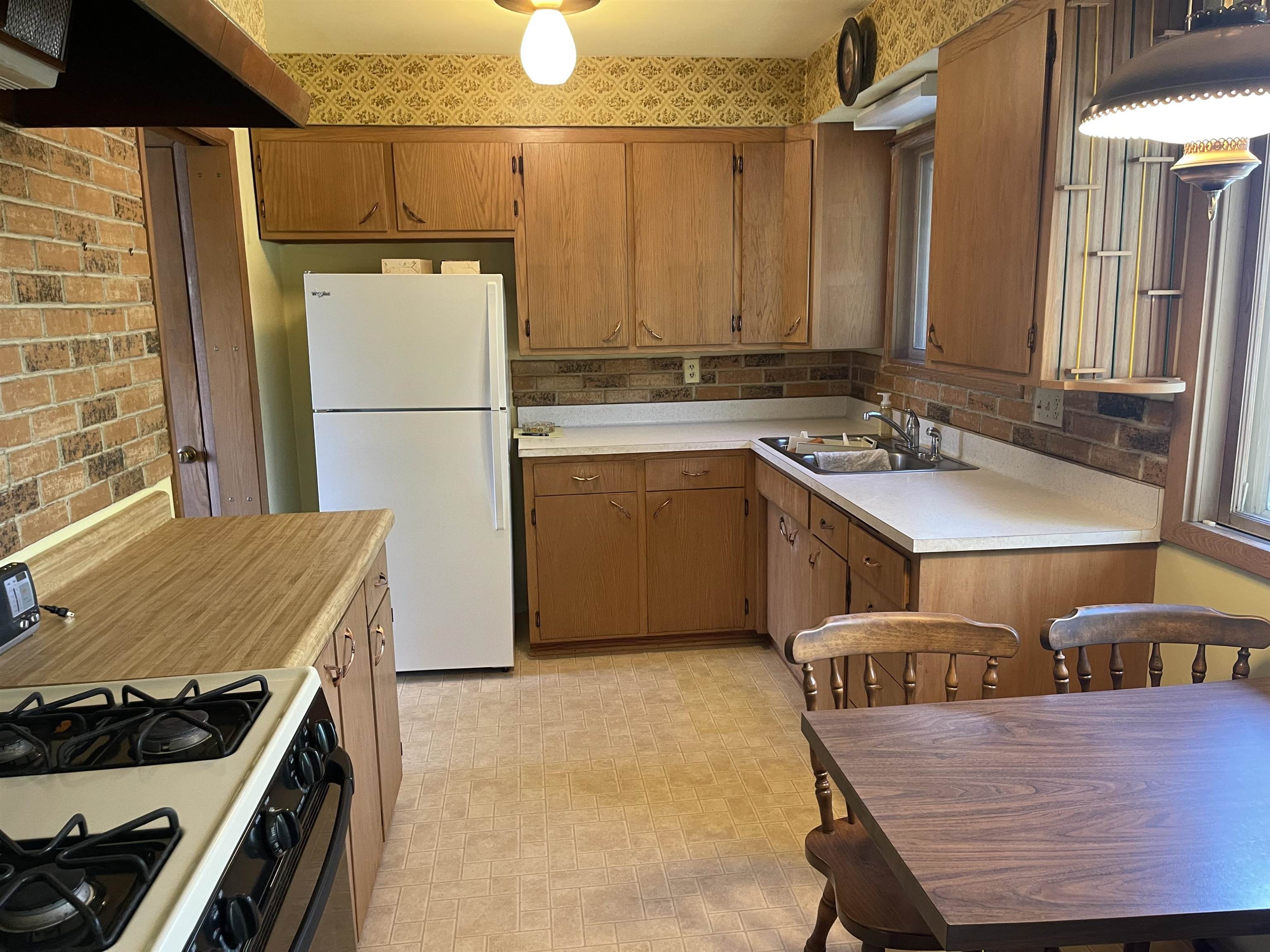 7001 Old Sauk Road Middleton, WI 53562 - Photo 5 of 11