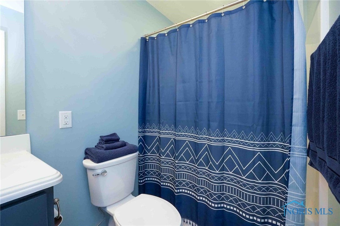 1124 Hummingbird Way Findlay, OH 45840 - Photo 22 of 43 Gallery Image 22