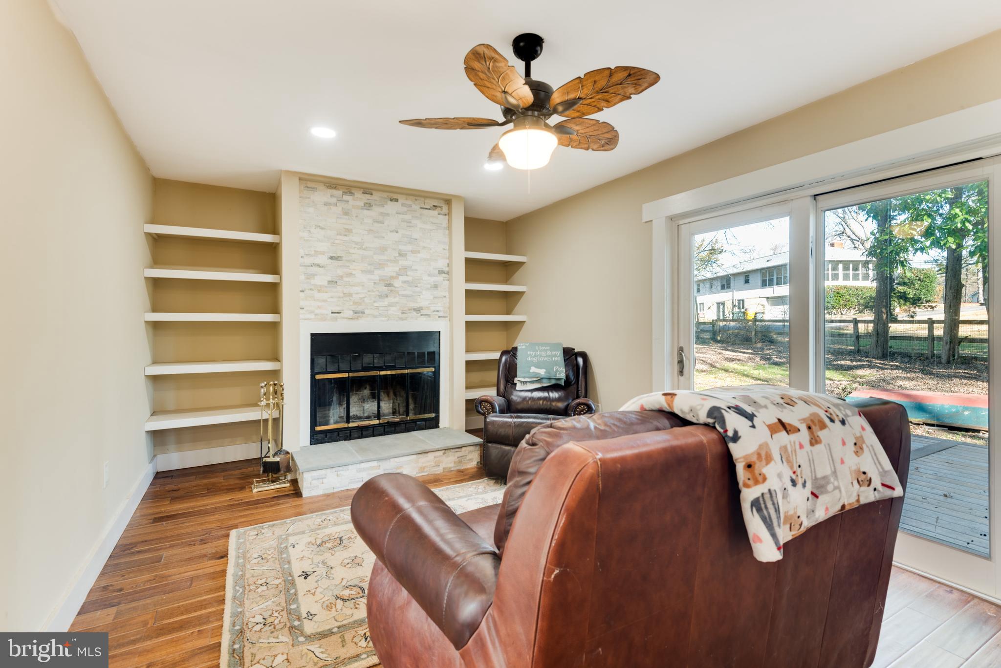 613 Harbor Drive Annapolis, MD 21403 - Photo 11 of 29