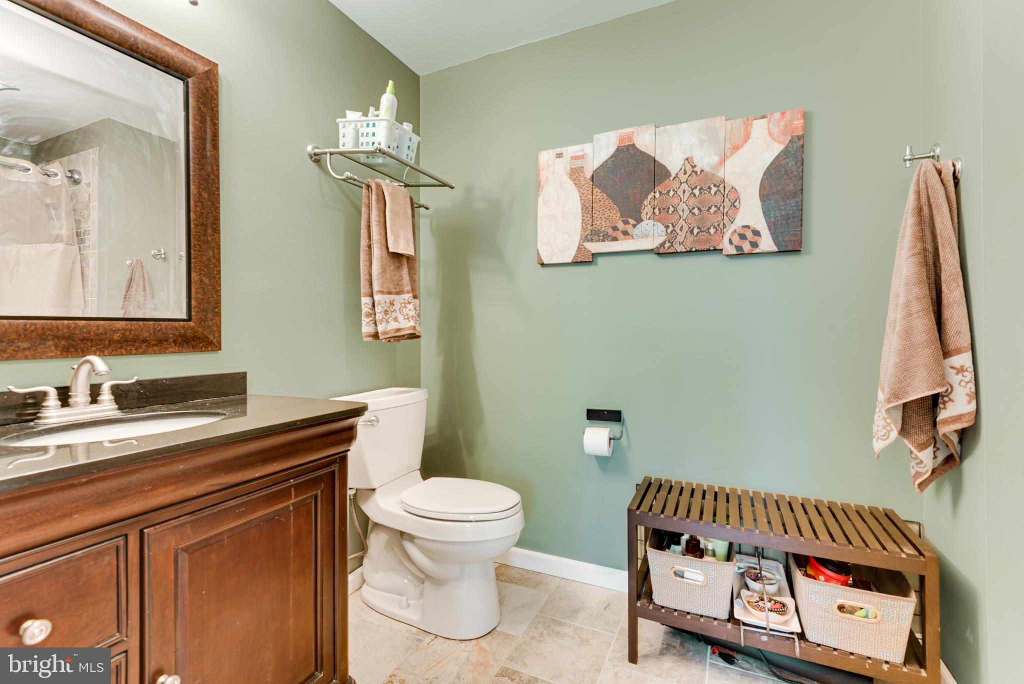 613 Harbor Drive Annapolis, MD 21403 - Photo 20 of 29