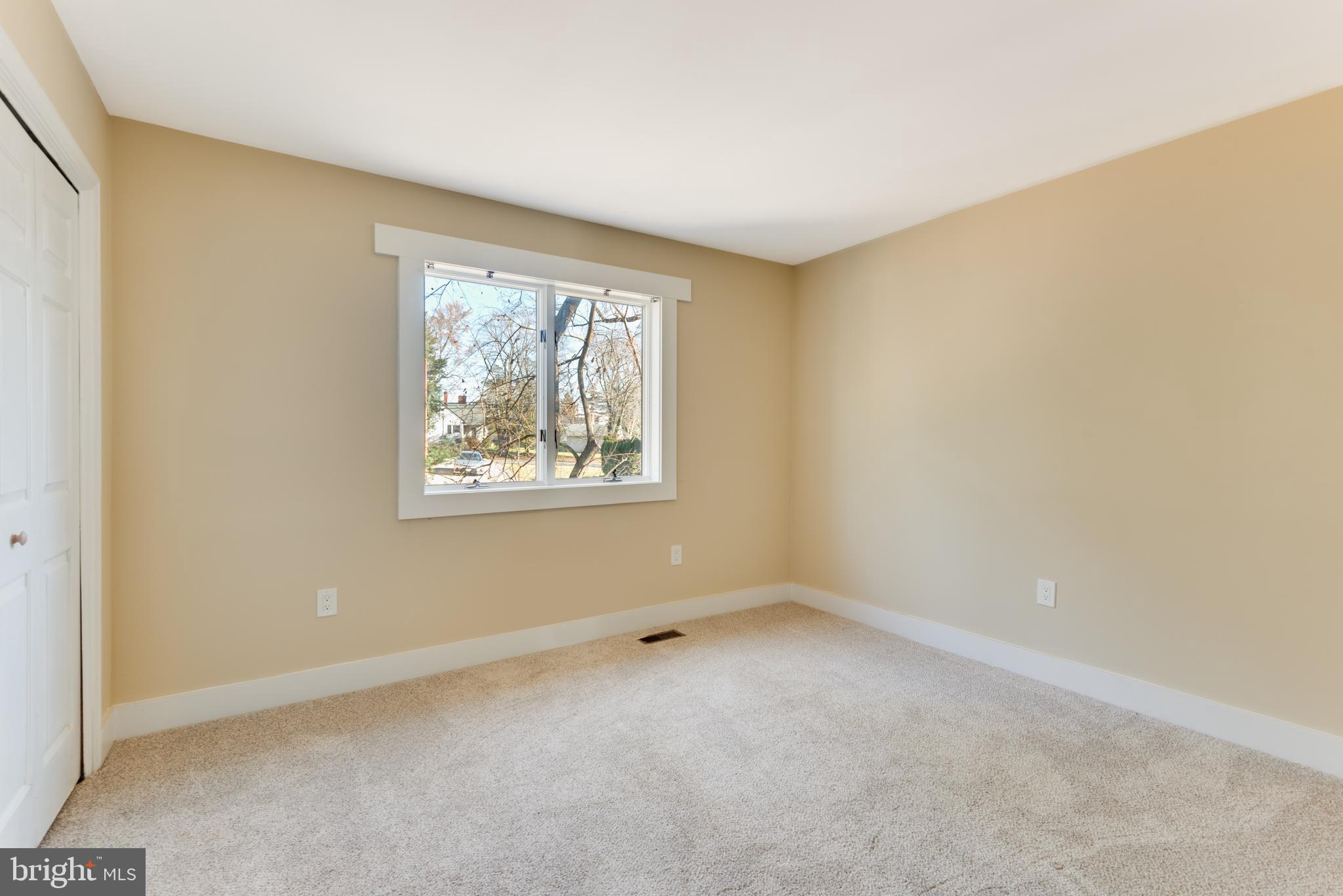 613 Harbor Drive Annapolis, MD 21403 - Photo 21 of 29