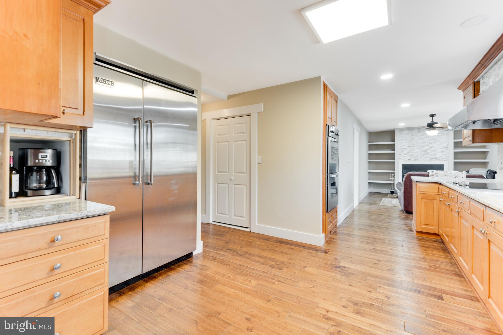 613 Harbor Drive Annapolis, MD 21403 - Photo 8 of 29