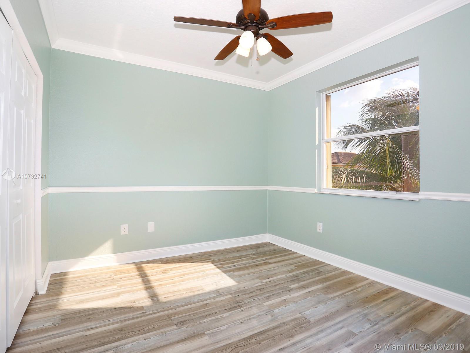 1506 Southeast 20th Road Homestead, FL 33035 - Photo 14 of 23