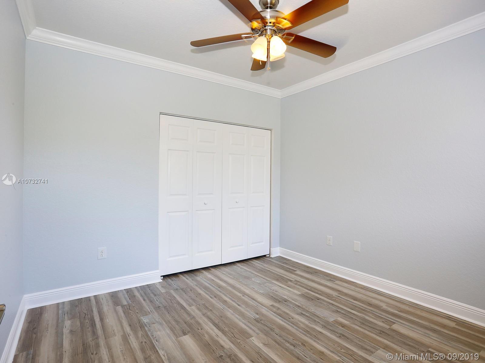 1506 Southeast 20th Road Homestead, FL 33035 - Photo 17 of 23