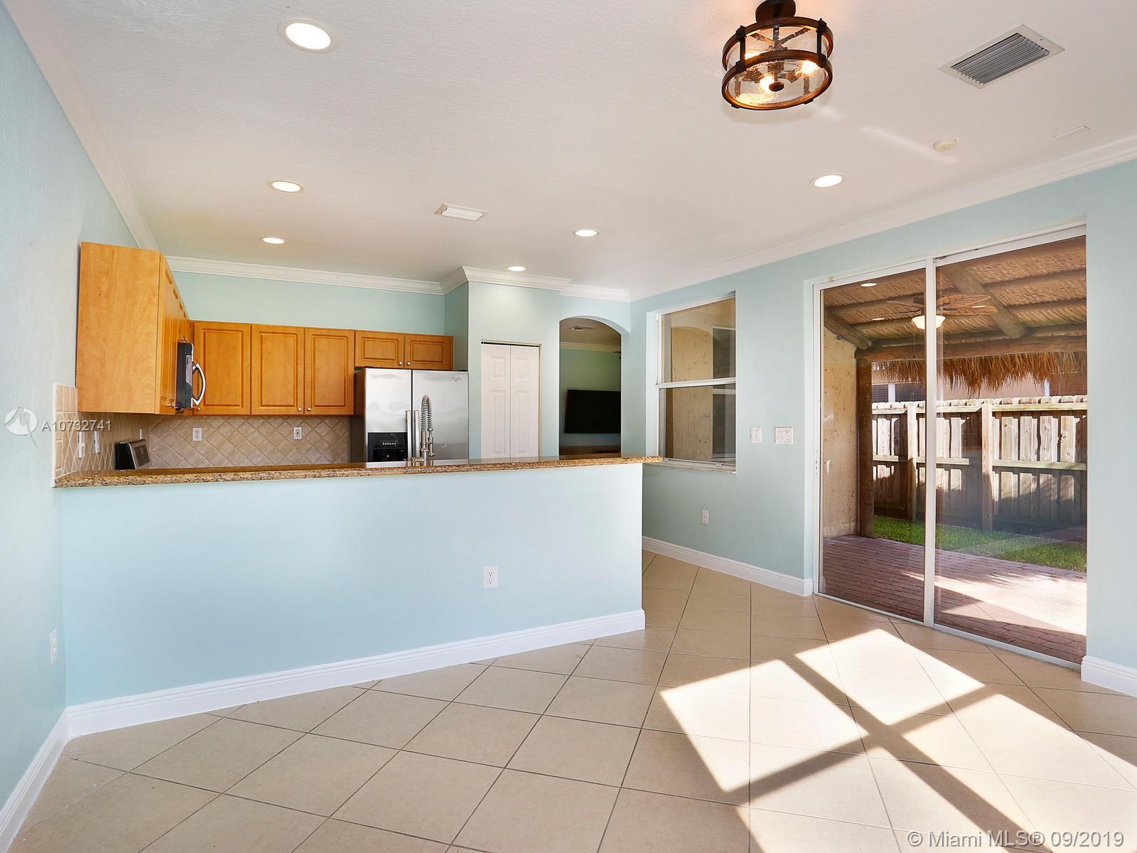 1506 Southeast 20th Road Homestead, FL 33035 - Photo 7 of 23