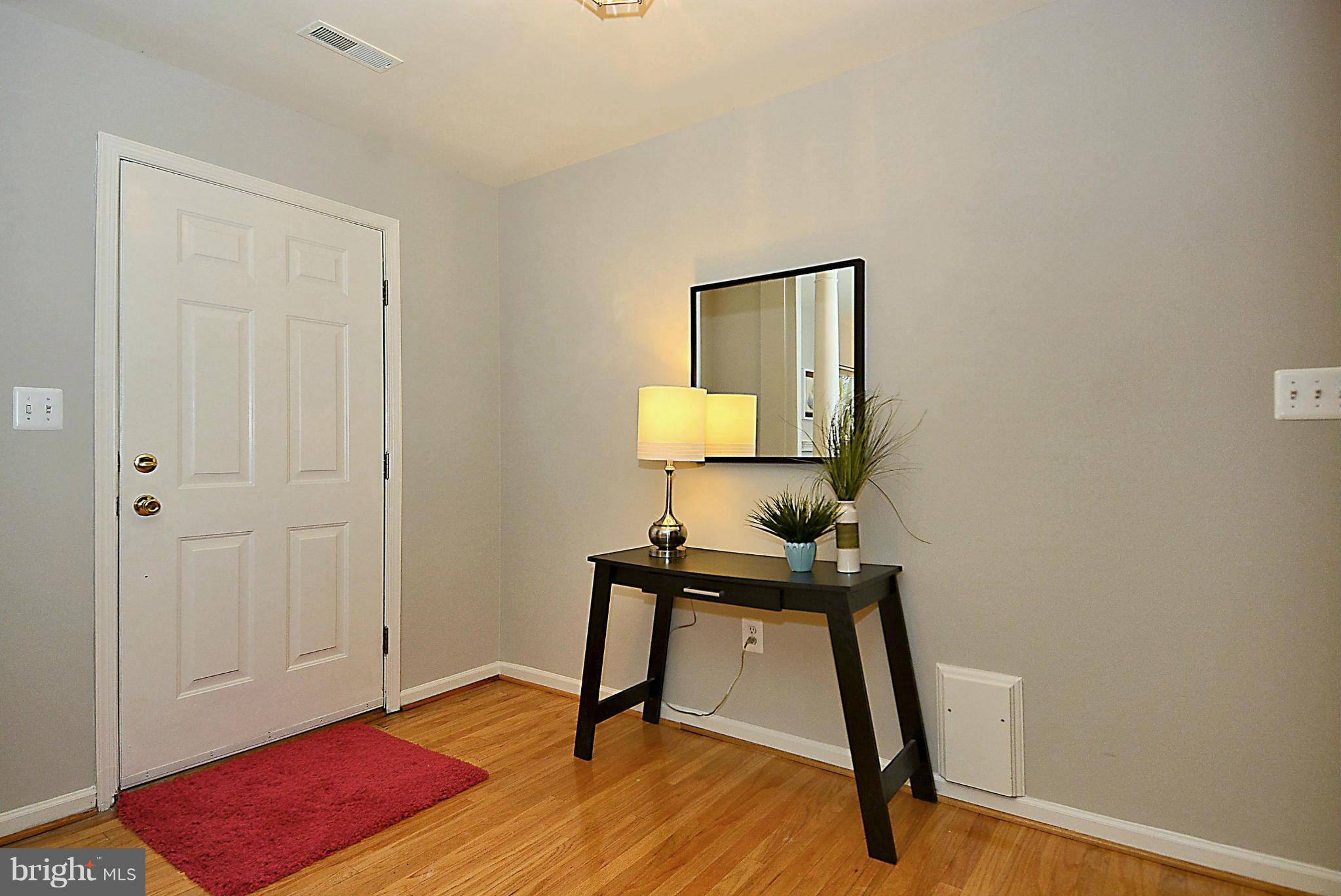 9425 Fields Road Gaithersburg, MD 20878 - Photo 2 of 30 Entry