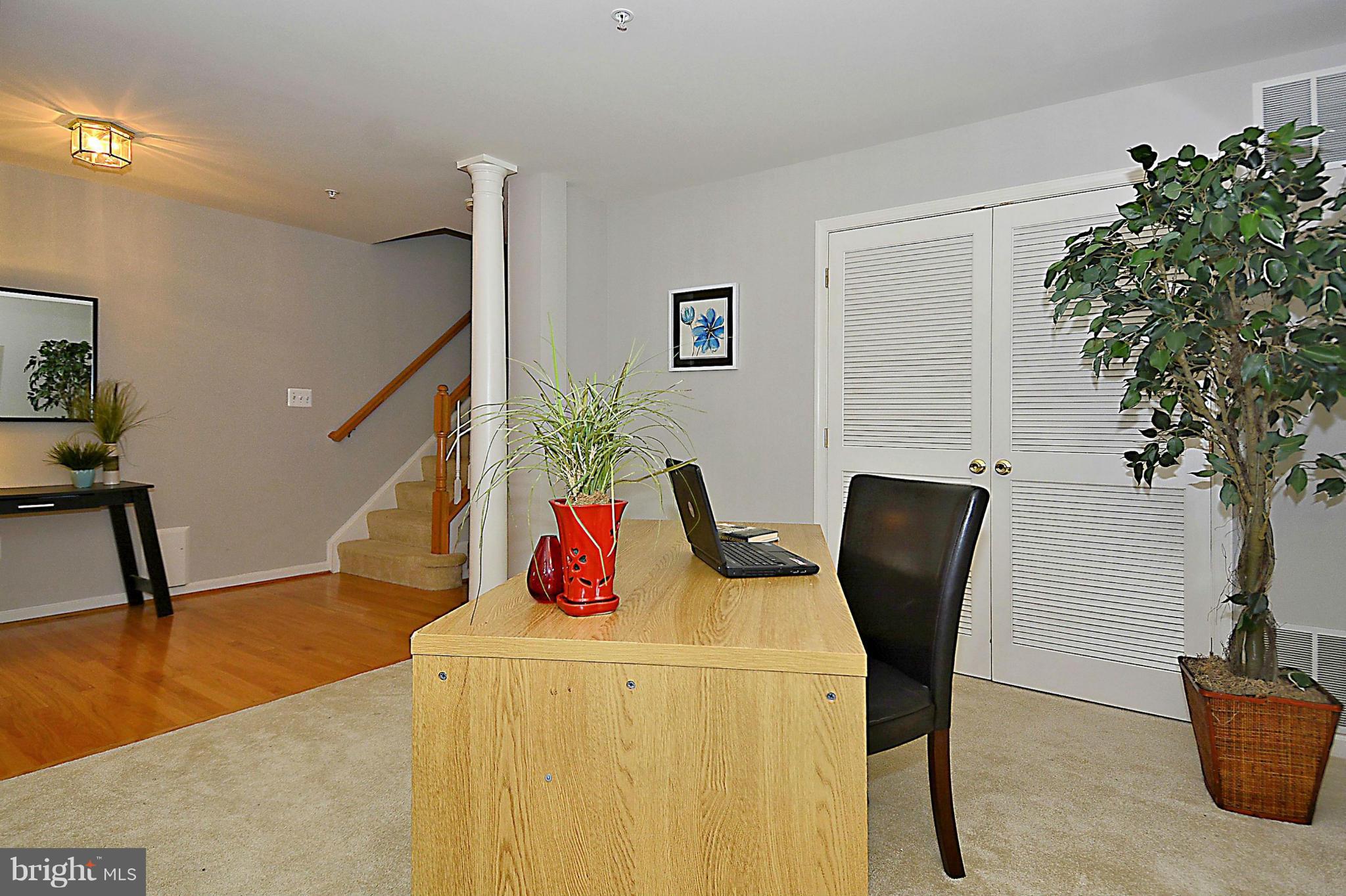 9425 Fields Road Gaithersburg, MD 20878 - Photo 5 of 30 Den/Study
