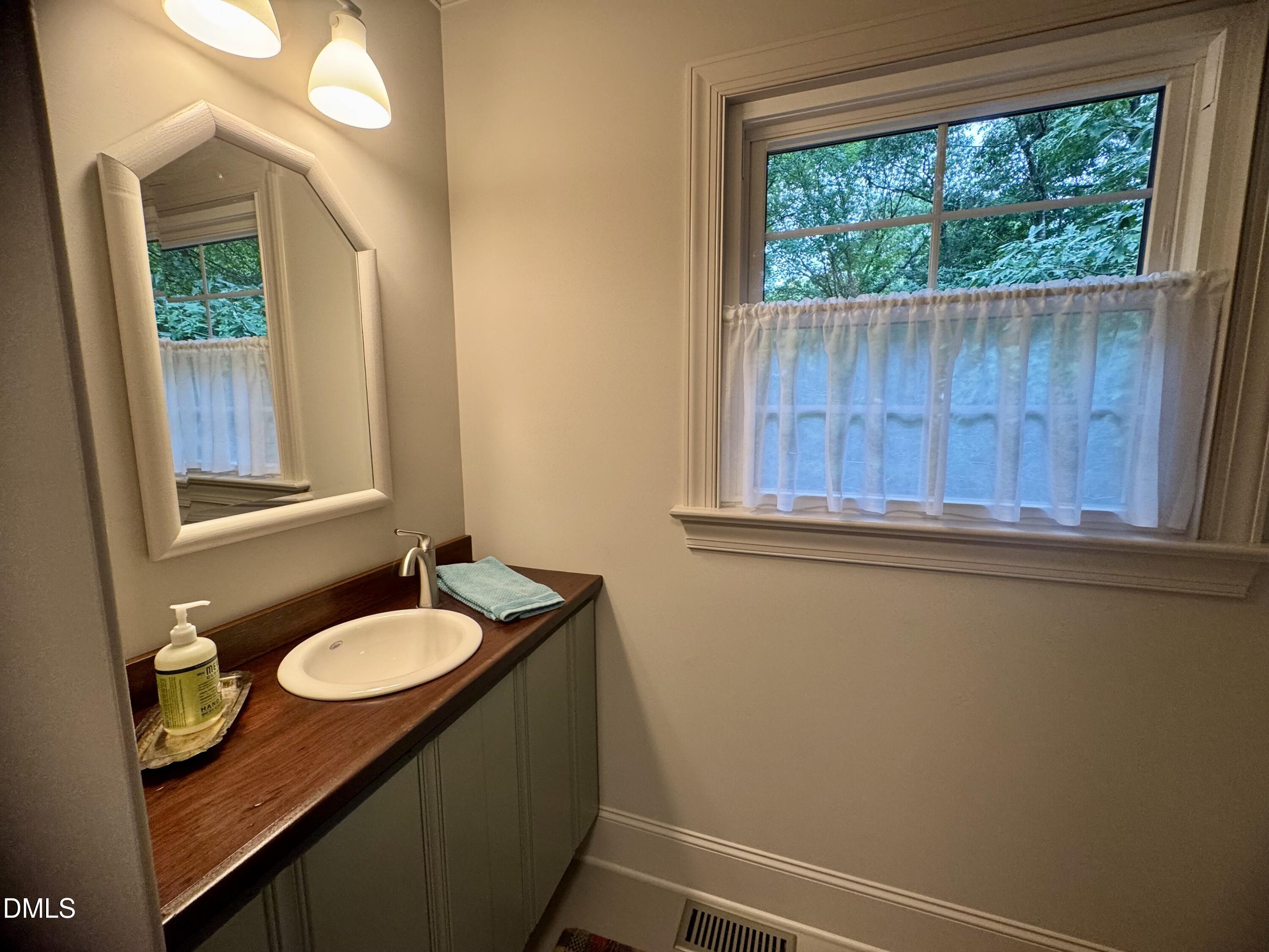 6317 Winthrop Drive Raleigh, NC 27612 - Photo 28 of 35 IMG_6005